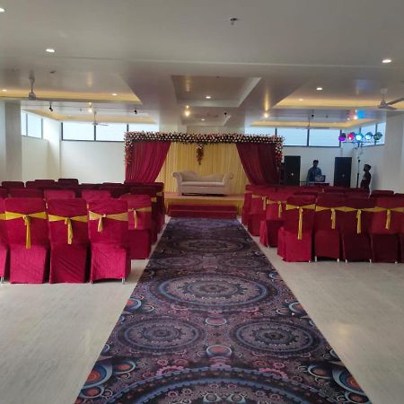 Hotel The Golf 1 Lucknow Dış mekan fotoğraf