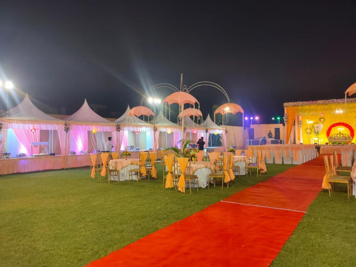 Hotel The Golf 1 Lucknow Dış mekan fotoğraf