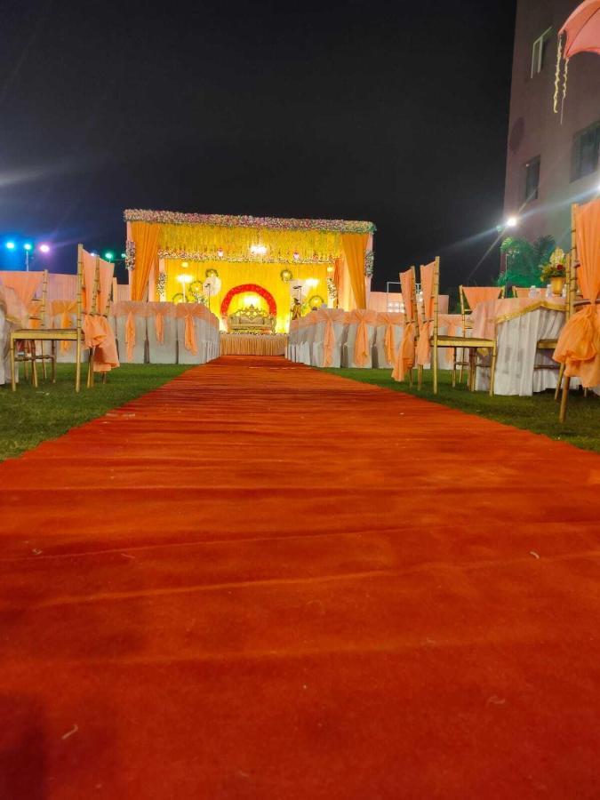 Hotel The Golf 1 Lucknow Dış mekan fotoğraf
