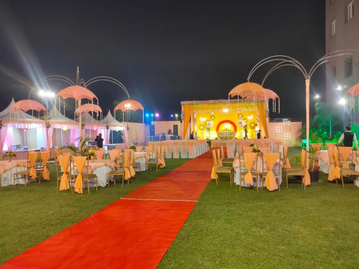 Hotel The Golf 1 Lucknow Dış mekan fotoğraf