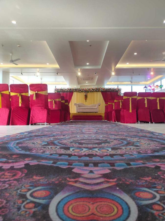 Hotel The Golf 1 Lucknow Dış mekan fotoğraf