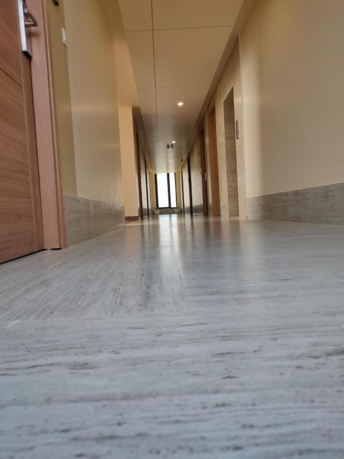 Hotel The Golf 1 Lucknow Dış mekan fotoğraf